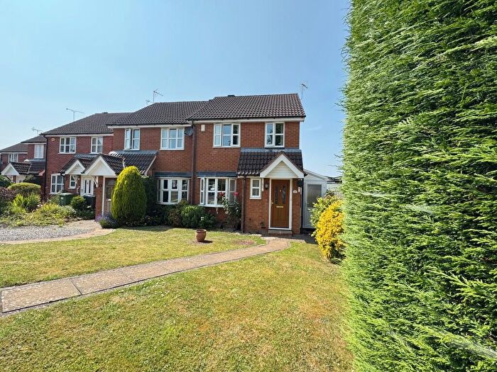 3 Bedroom Semi-Detached House For Sale In Talisman Close, Kenilworth, CV8