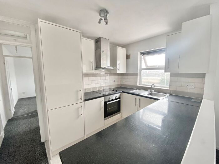 1 Bedroom Flat To Rent In Dock Road, Tilbury, RM18