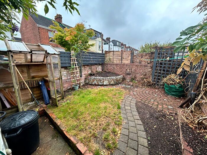 2 Bedroom Terraced House To Rent In Courtenay Road, Exeter, EX2