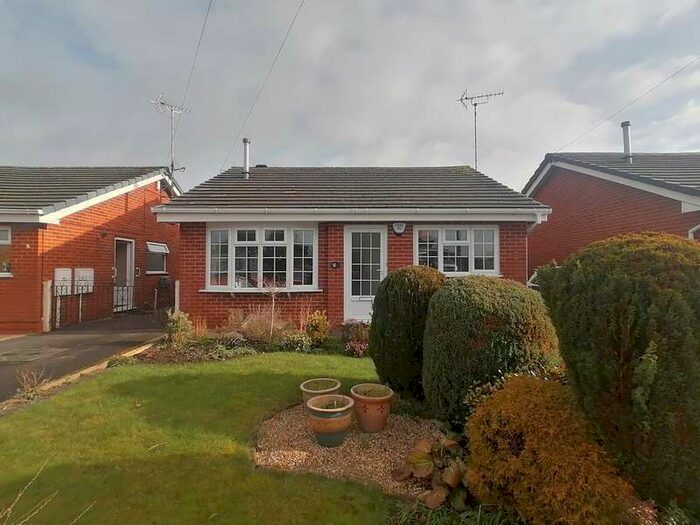 2 Bedroom Detached Bungalow To Rent In Byrds Close, Uttoxeter, ST14