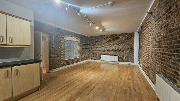 1 Bedroom Flat To Rent In Curtain Road, London, Shoreditch, EC2A
