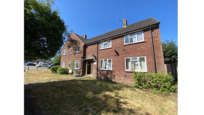 1 Bedroom Flat For Sale In Brookside, South Mimms, Potters Bar, Hertfordshire, EN6
