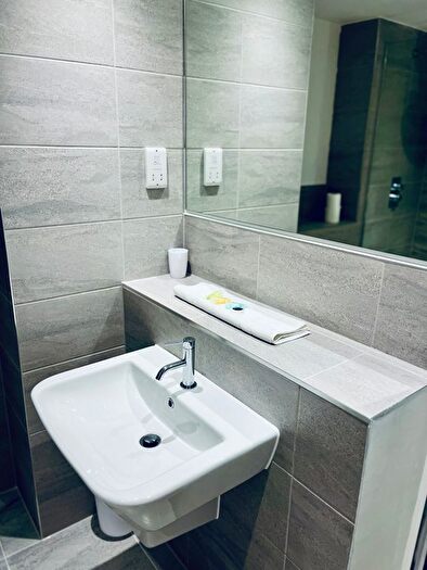 1 Bedroom Flat To Rent In Seymour Grove, Old Trafford, Manchester, M16