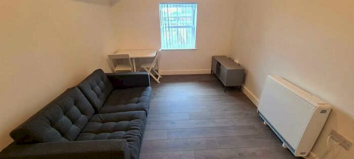 2 Bedroom Apartment To Rent In Eastgate Street, SO14