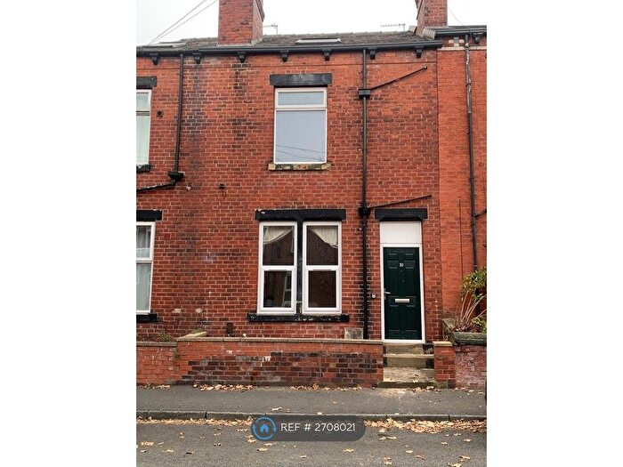 1 Bedroom Flat To Rent In Armley, Leeds, LS12