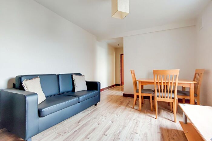 1 Bedroom Flat To Rent In Ravenstone Road, London, N8