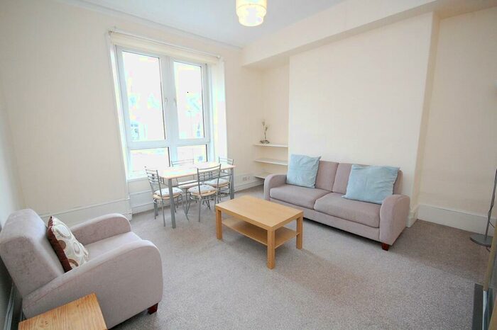 2 Bedroom Flat To Rent In Union Grove, West End, Aberdeen, AB10