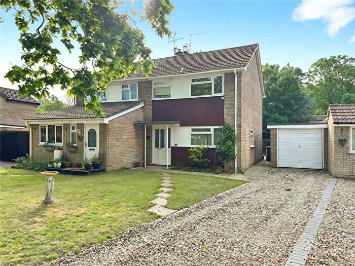 3 Bedroom Semi-Detached House For Sale In Normoor Road, Burghfield Common, Reading, Berkshire, RG7