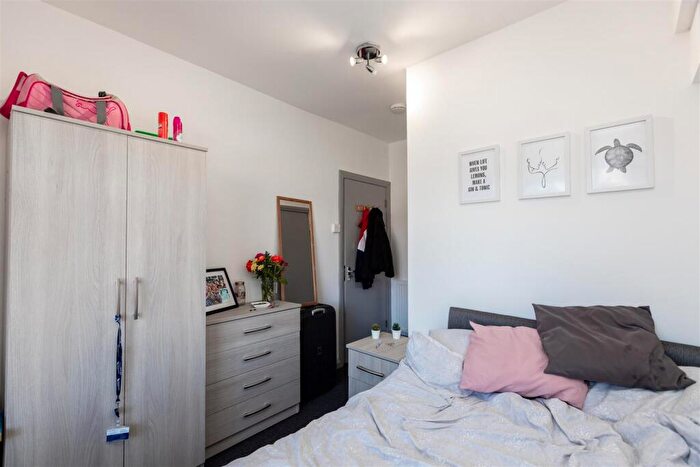 5 Bedroom House To Rent In Harborne Lane, Selly Oak, Birmingham, West Midlands, B29