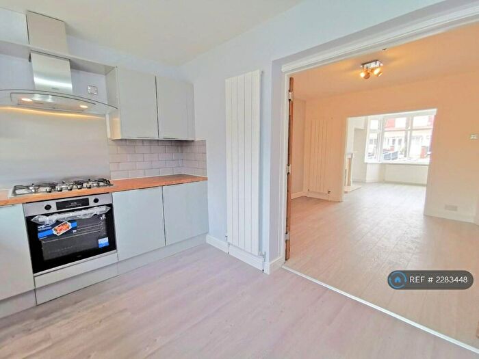 3 Bedroom Semi-Detached House To Rent In Bosworth Road, Birmingham, B26