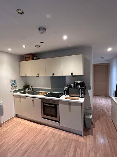 1 Bedroom Apartment To Rent In St. Pauls Place, Birmingham, B3