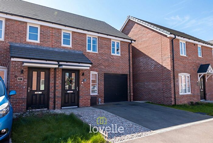 3 Bedroom Semi Detached House For Sale In Buttercup Way, Scartho Top, Grimsby, DN33