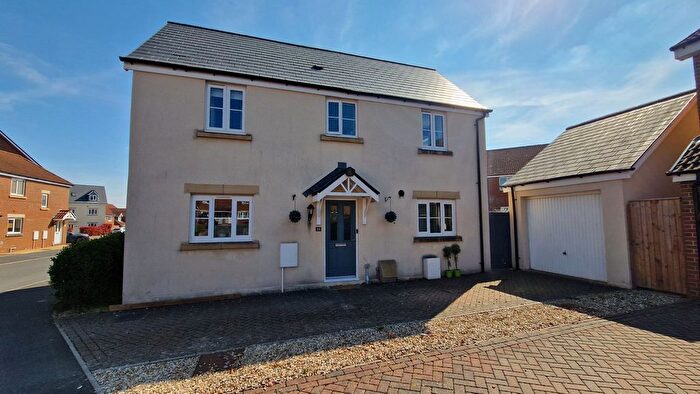 3 Bedroom Detached House To Rent In Mills Drive, Wellington, TA21