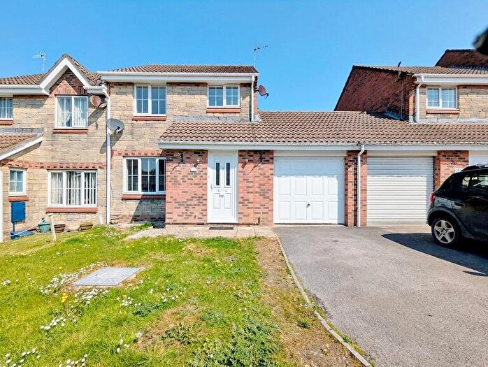 3 Bedroom Semi-Detached House For Sale In Bryn Onnen, CF33