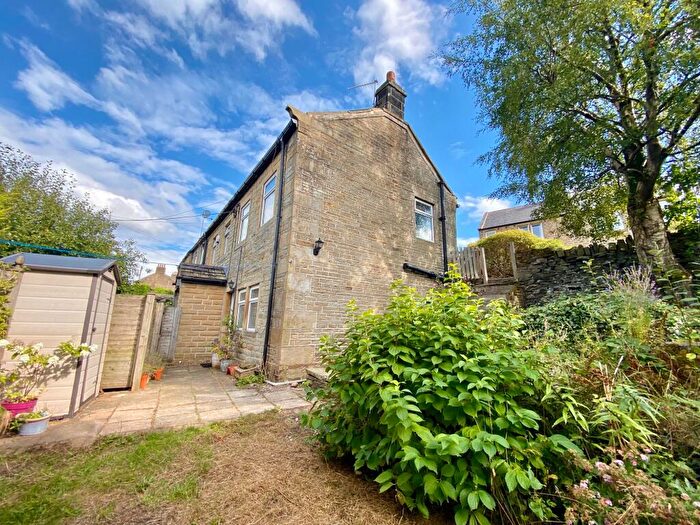 1 Bedroom House To Rent In Cinderhills Road, Holmfirth, HD9