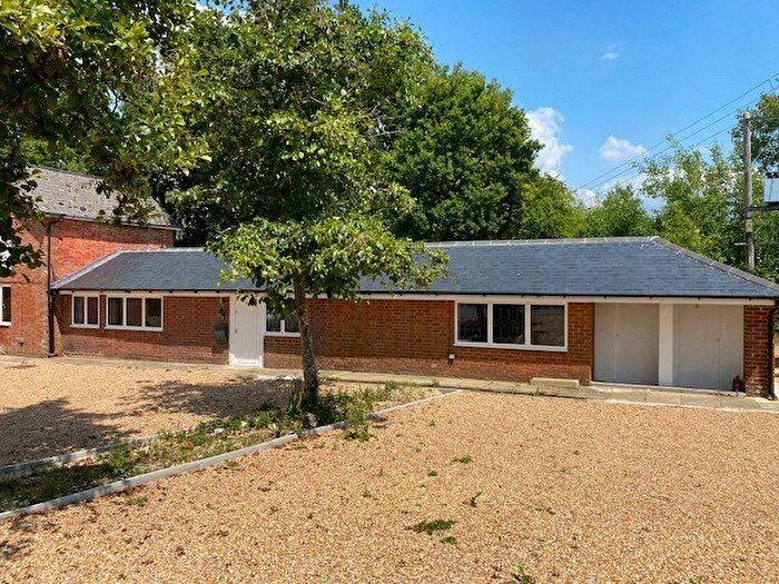 2 Bedroom Bungalow For Sale In Forest View, Woodlands, Hampshire, SO40