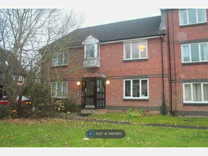 1 Bedroom Flat To Rent In Weybrook Drive, Guildford, GU4