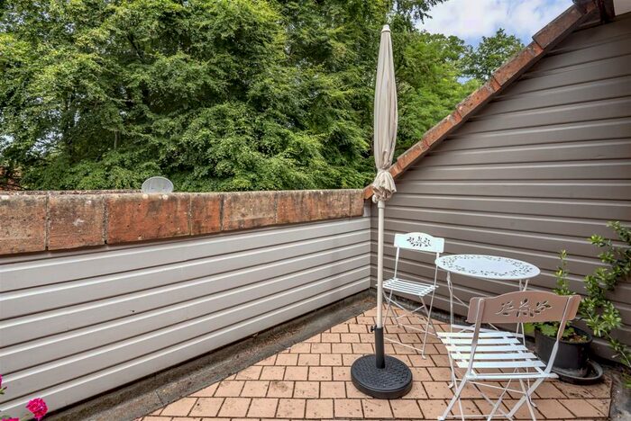 5 Bedroom Detached House For Sale In Duryard Valley, Exeter, EX4