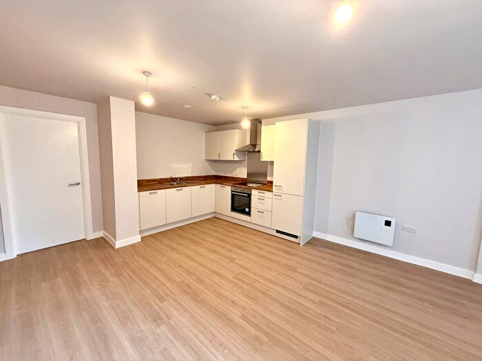 2 Bedroom Property To Rent In Manchester, M16