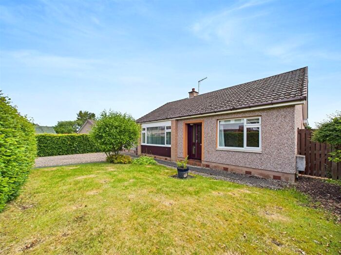 3 Bedroom Detached Bungalow For Sale In Pinedale Terrace, Scone, Perth, PH2