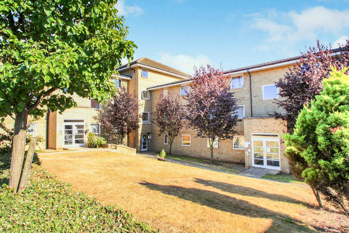 2 Bedroom Flat To Rent In Kingfisher Heights, Hogg Lane, Grays, RM17