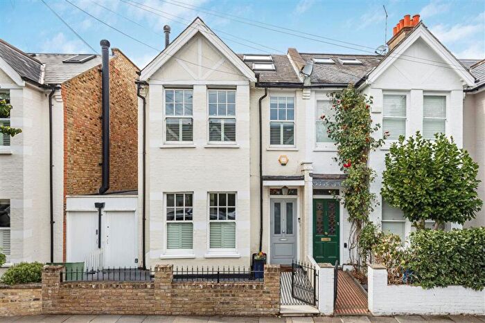 4 Bedroom House For Sale In Second Avenue, Barnes, SW14