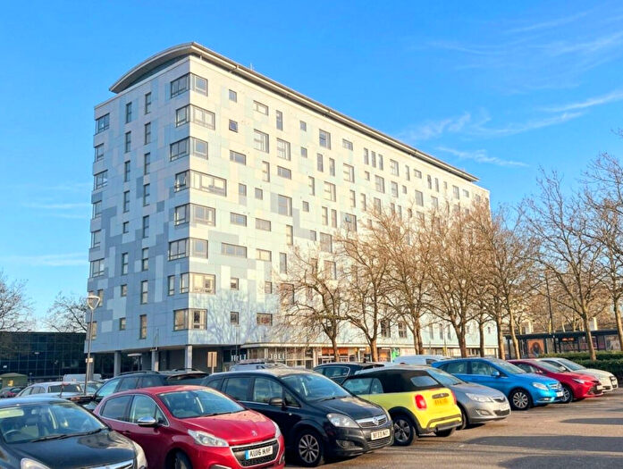 2 Bedroom Apartment For Sale In Wetherburn Court, Milton Keynes, MK2