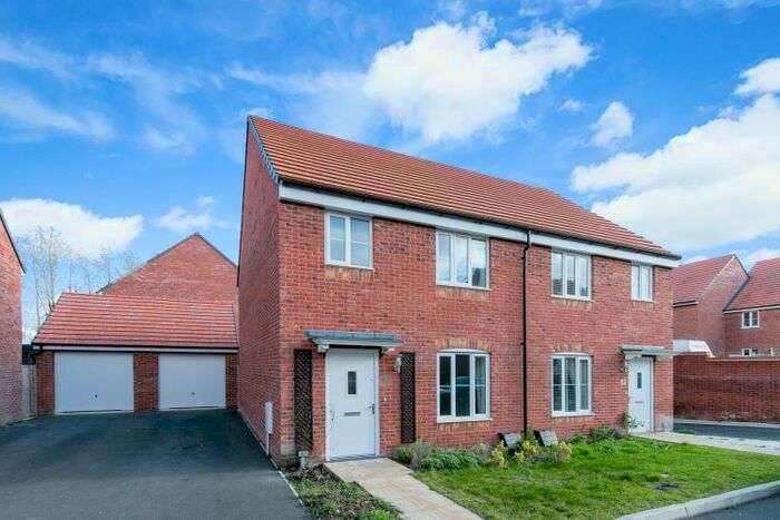 3 Bedroom Semi-Detached House To Rent In Crispin Place, Harwell, Didcot, OX11