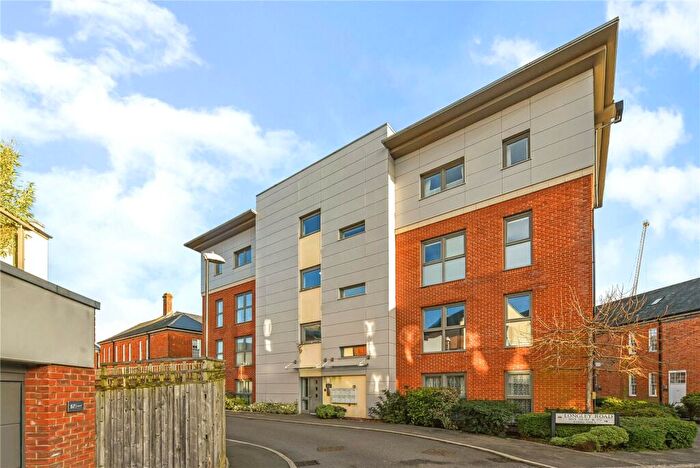 2 Bedroom Apartment For Sale In Longley Road, Chichester, West Sussex, PO19