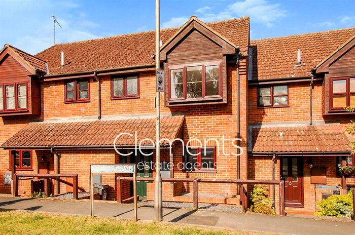 3 Bedroom Mews House To Rent In Waterside, Kings Langley, WD4