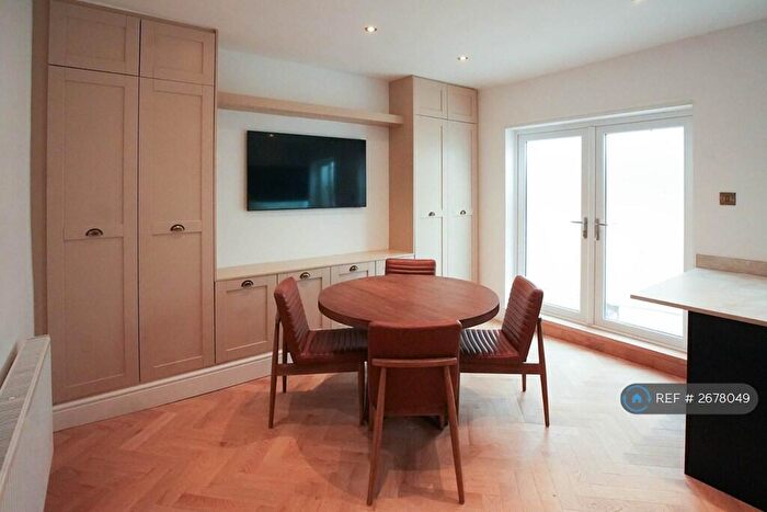 3 Bedroom End Of Terrace House To Rent In Broomhall Road, Swinton. Manchester, M27