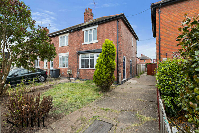 2 Bedroom End Of Terrace House To Rent In Trent Road, Beeston, Nottinghamshire, NG9