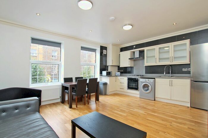 4 Bedroom Flat To Rent In New Road, Whitechapel, London, E1