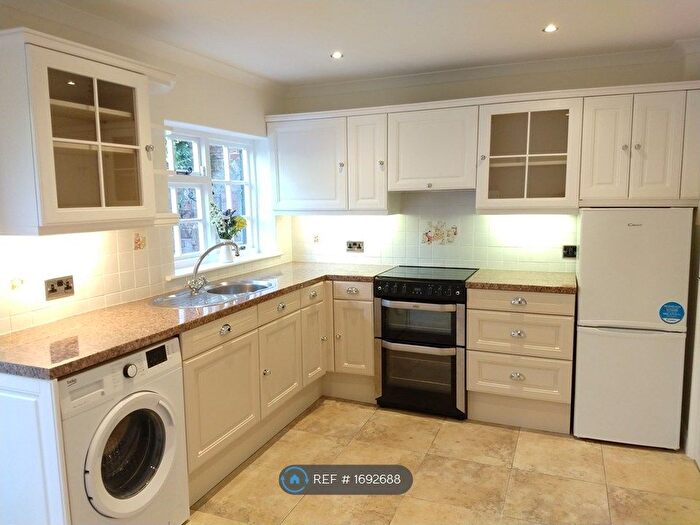 2 Bedroom Terraced House To Rent In River Street, Wilmslow, SK9