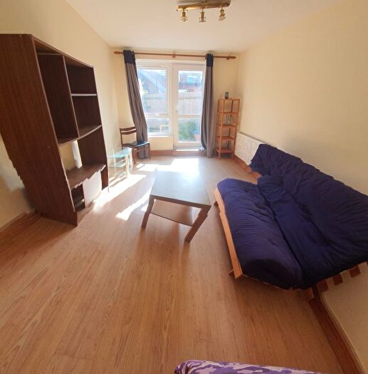 1 Bedroom Flat To Rent In Marsland Close, London, SE17