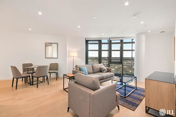 2 Bedroom Apartment To Rent In City North West, N4