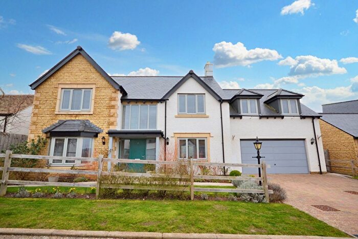 5 Bedroom Detached House For Sale In Bramley Close, Toddington, Cheltenham, Gloucestershire, GL54