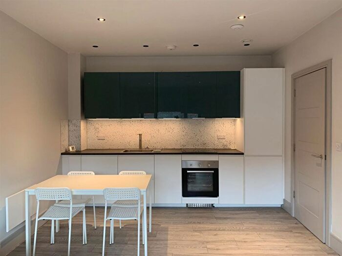 1 Bedroom Flat To Rent In Scotland Road, Warrington, WA1