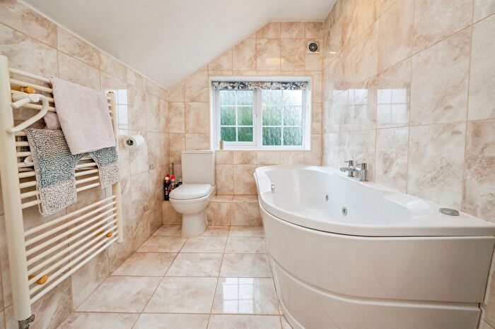 5 Bedroom Detached House For Sale In Oldfield Lane, Ombersley, Droitwich, WR9