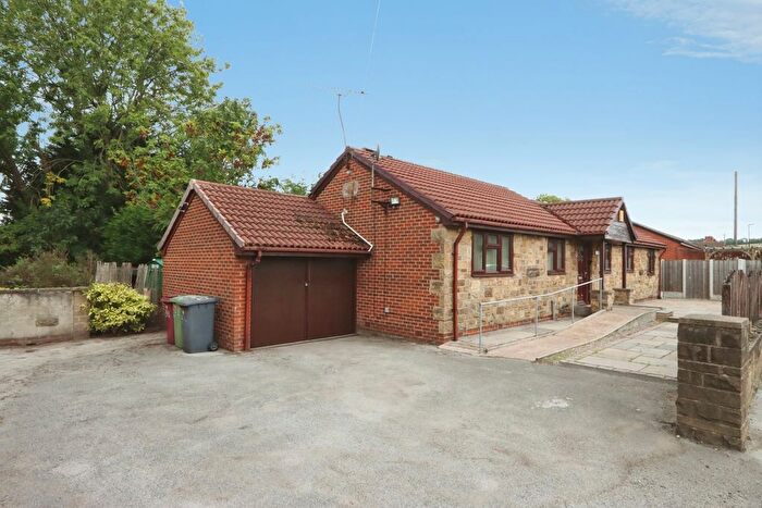 3 Bedroom Bungalow For Sale In Sheffield Road, Killamarsh, Sheffield, Derbyshire, S21