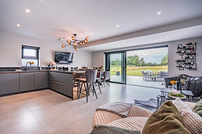 3 Bedroom Detached House For Sale In Drumacre Lane East, Longton, PR4