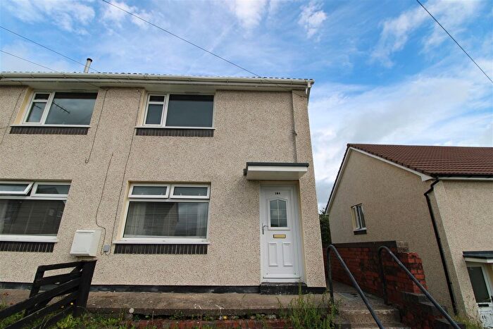 2 Bedroom Flat To Rent In Maesgwyn, Aberdare, CF44