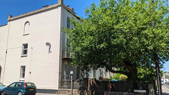 4 Bedroom Flat To Rent In Gordon Road Top Ref, BS8
