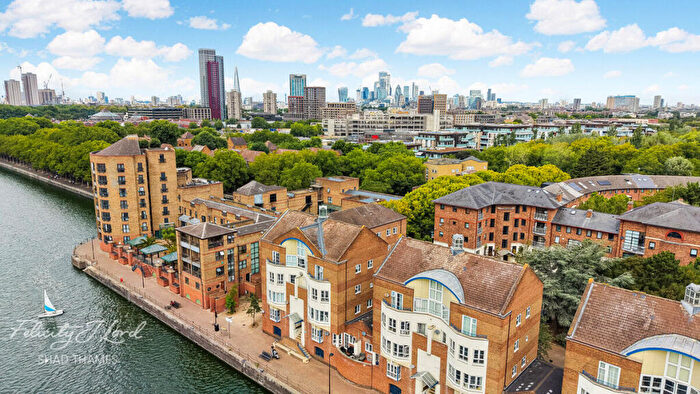 1 Bedroom Apartment For Sale In Finland Street, Canada Water, SE16