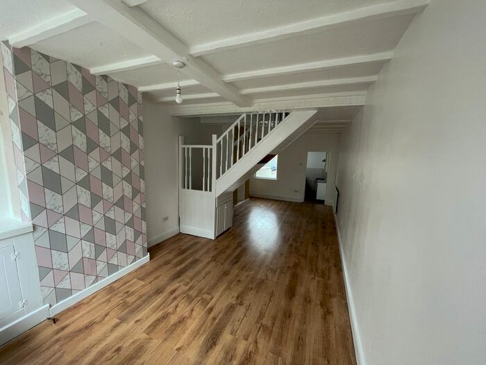 2 Bedroom Semi-Detached House To Rent In Denmark Road, Leicester, LE2