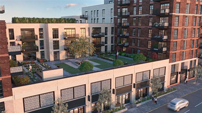 2 Bedroom Apartment For Sale In Copper Pot House, Botanical Gardens, West Byfleet, KT14