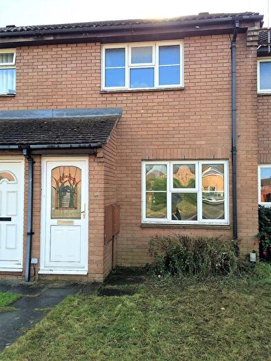 2 Bedroom Terraced House To Rent In Braemore Close, Thatcham, RG19