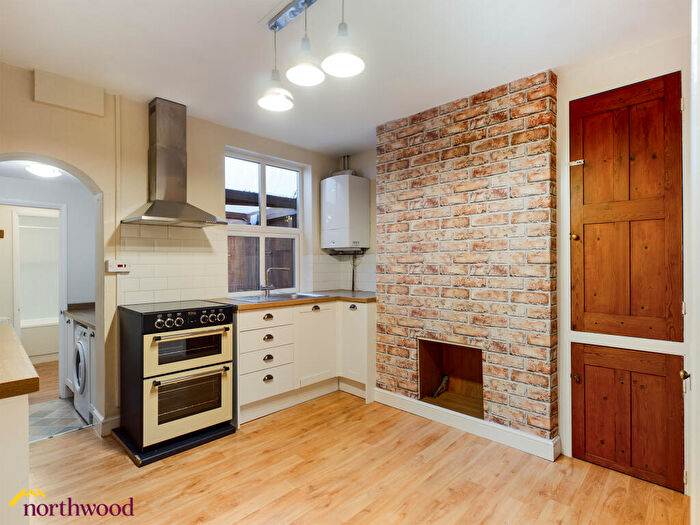 2 Bedroom Terraced House To Rent In Old Grimsbury Road, Banbury, OX16