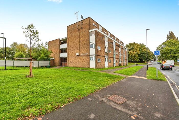 2 Bedroom Flat For Sale In Boniface Crescent, Southampton, Hampshire, SO16