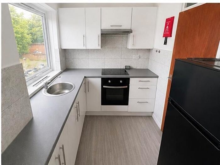 2 Bedroom Flat To Rent In Moulton Rise, LU2